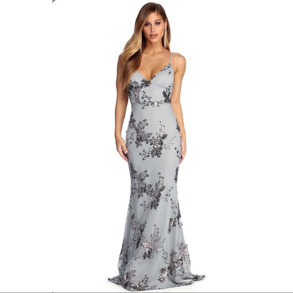 NWT Sequin detailed dress